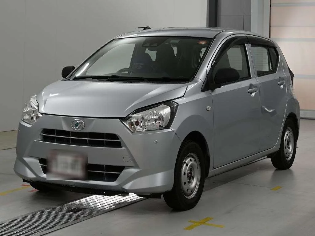 Daihatsu Mira e:S LA350S 2021